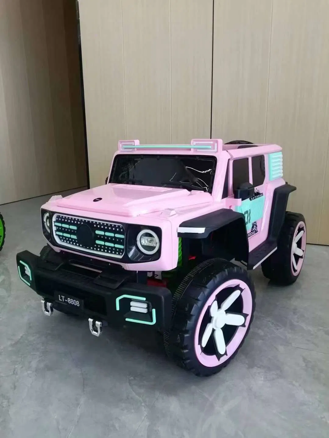 2023 New Big Size 12V 7A 2 Seats Electric Car Kids off Road Big Battery Children Baby Toy Car Ride on Car for Kids to Drive