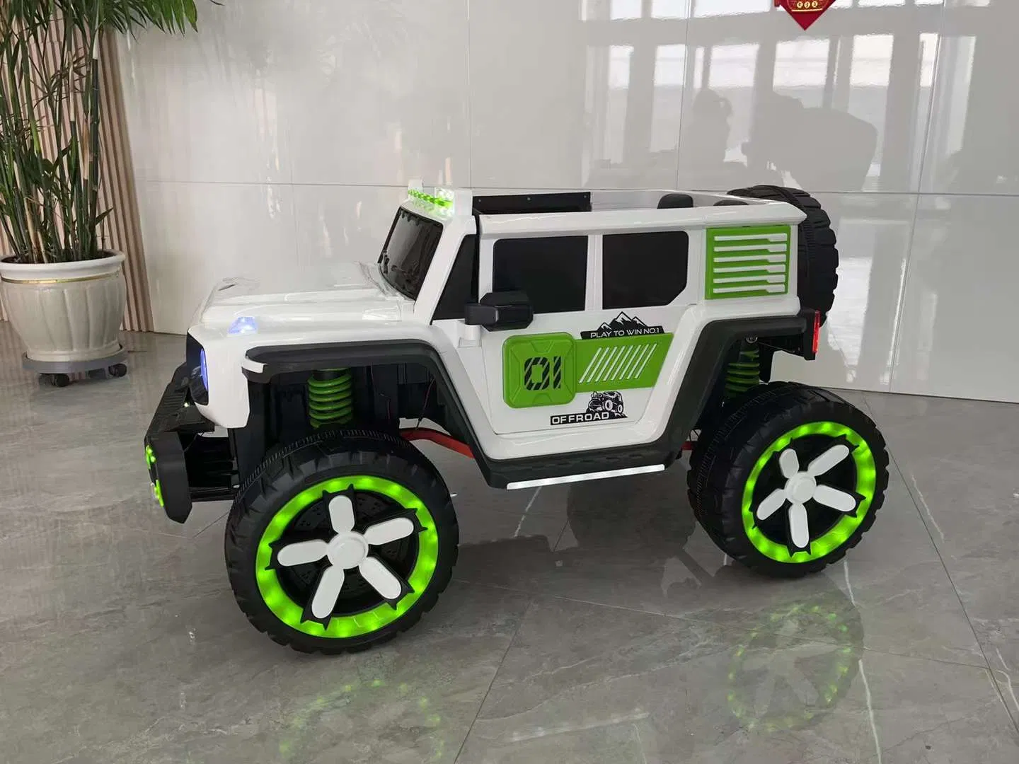 2023 New Big Size 12V 7A 2 Seats Electric Car Kids off Road Big Battery Children Baby Toy Car Ride on Car for Kids to Drive