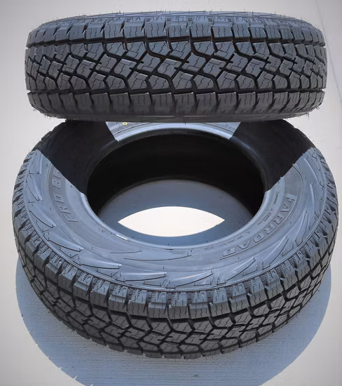 235/40/18 /225/70r16 Tubeless Tyres for Cars